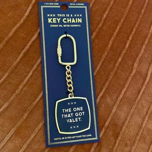 NWT. Novelty golden clasp  Easy, Tiger keychain